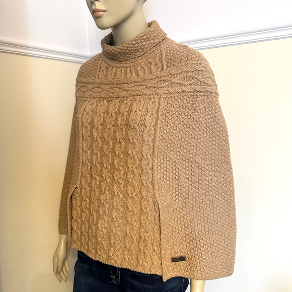 Barbour knitted poncho - Picture 6 of 14
